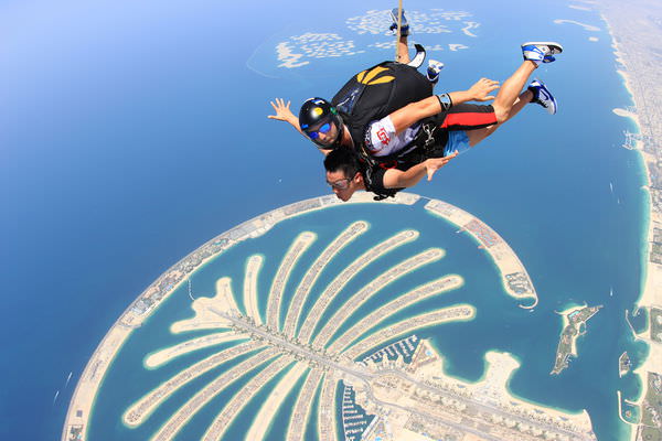 地表最強13,000英呎SKYDIVE DUBAI 杜拜跳傘初體驗// Jet